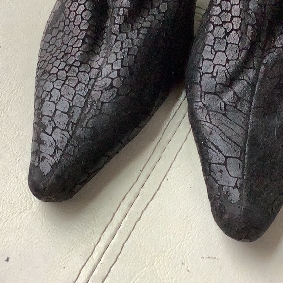 Black patterned boot - Picture 4 of 10